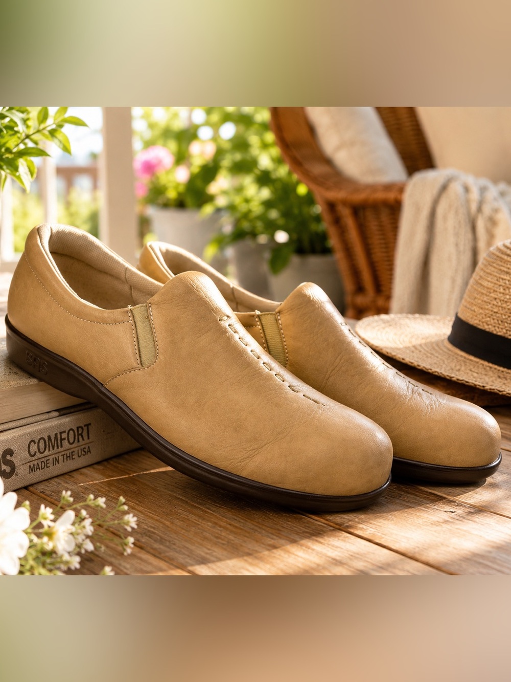 SAS Viva Slip On Loafers Women Size 9.5 AAA Slim Beige Leather Comfort Shoes